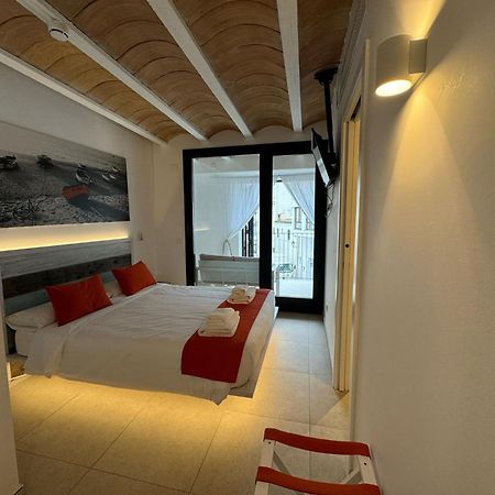 Hotel Boutique Es Blau Cadaques Exterior photo