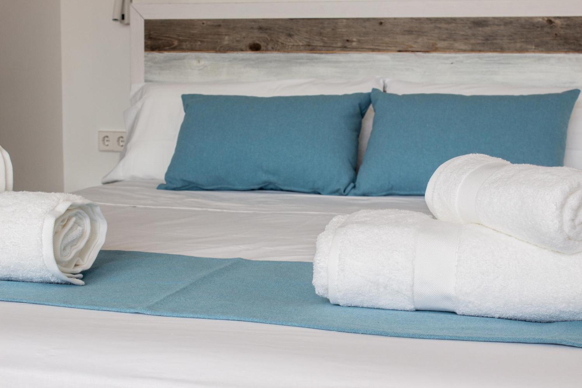 Hotel Boutique Es Blau Cadaques Exterior photo