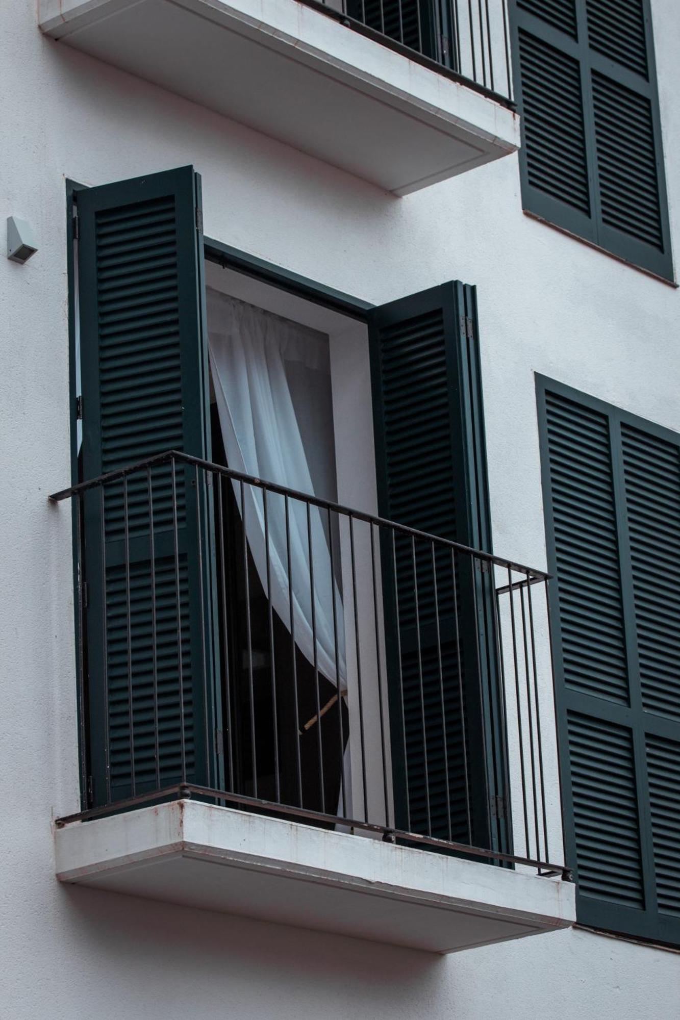 Hotel Boutique Es Blau Cadaques Exterior photo
