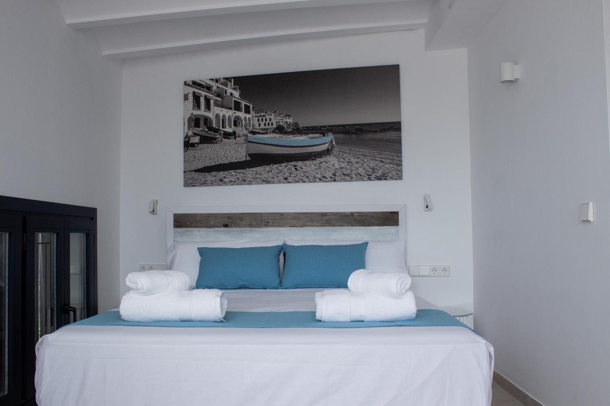 Hotel Boutique Es Blau Cadaques Exterior photo