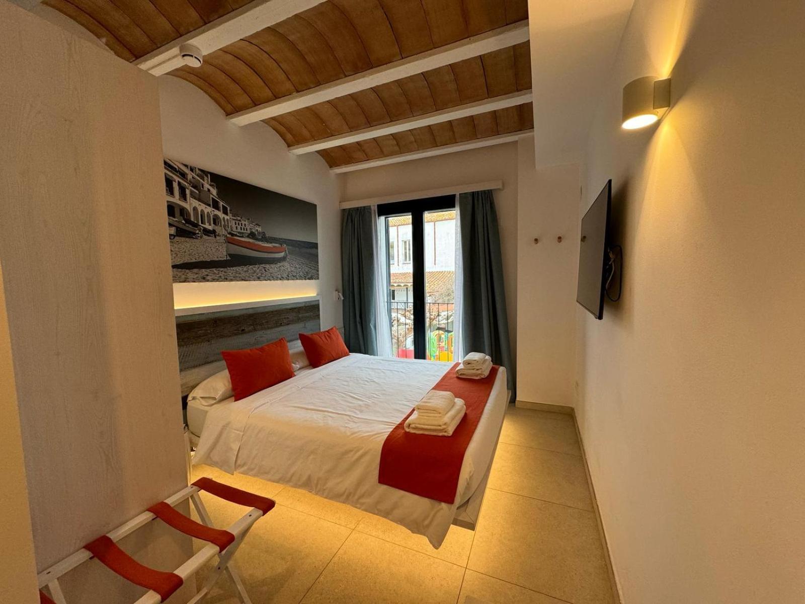Hotel Boutique Es Blau Cadaques Exterior photo